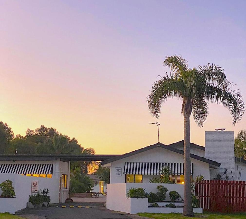 Batemans Bay Hotel Exterior photo